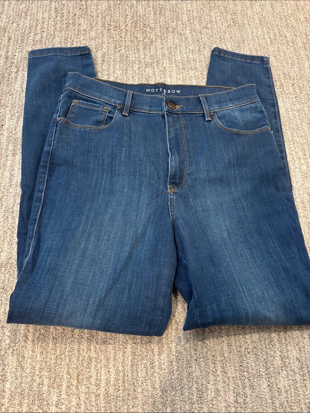 Mott & Bow Women's Skinny Jeans in Medium Blue NWOT W29 L28 High-Rise